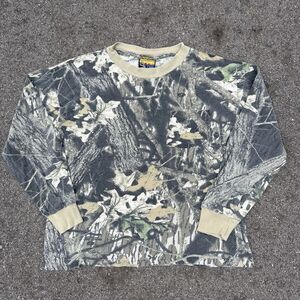 VTG Sasquatch Shirt Large Advantage Camo Long Sleeve Cotton USA Crop Fit Mossy